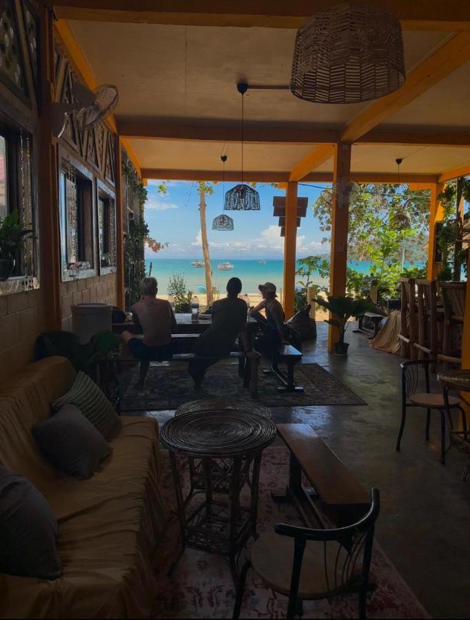 Seashell Guesthouse, Bar And Tattoos Ko Rong Sanloem Eksteriør bilde